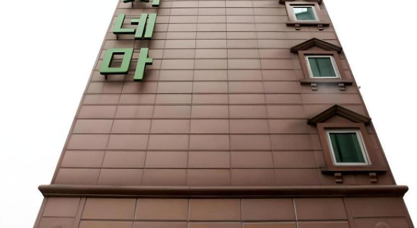 Hotel Cinema Seoul Exteriör bild